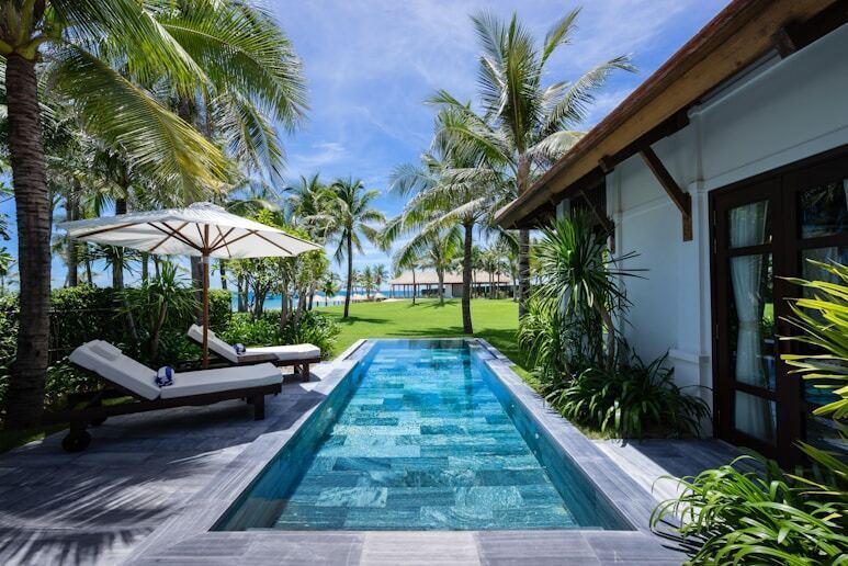 Private Experiences & Excursions
